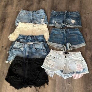 8 pair of Women’s denim shorts 23 & 24 free people, Hollister, levi 💛